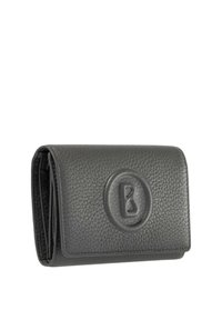 Portafoglio in pelle grigia con finitura testurizzata, caratterizzato da un logo rotondo in rilievo sul davanti. Design compatto a tre ante per una facile conservazione.