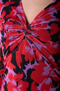 Colourful Rebel SARIAH ABSTRACT FLOWER V NECK DRESS - Kokteilinė suknelė / vakarėlių suknelė - scarlet red