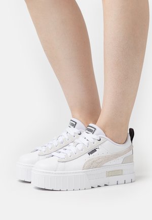 Puma MAYZE - Joggesko - white/dark coal