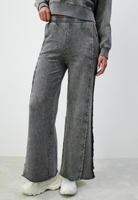 Next Treningo apatinė dalis - grey charcoal