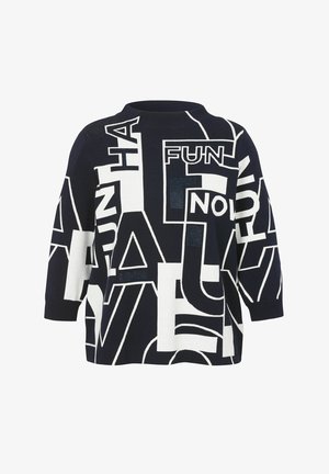 Pullover-Sweater in Marineblau und Weiß mit auffälligen, gemischten Typografie-Mustern. Runder Halsausschnitt und 3/4-Ärmel. Weiches Strickmaterial.