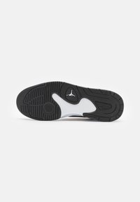 Jordan Matalavartiset tennarit - white