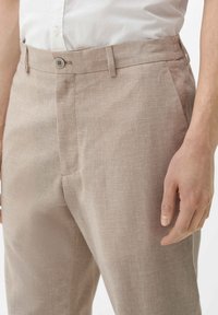 s.Oliver REGULAR - Broek - sandstein