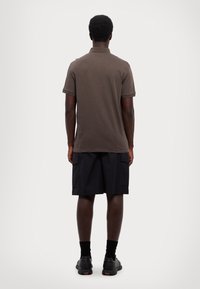 Armani Exchange Polotričko - black olive