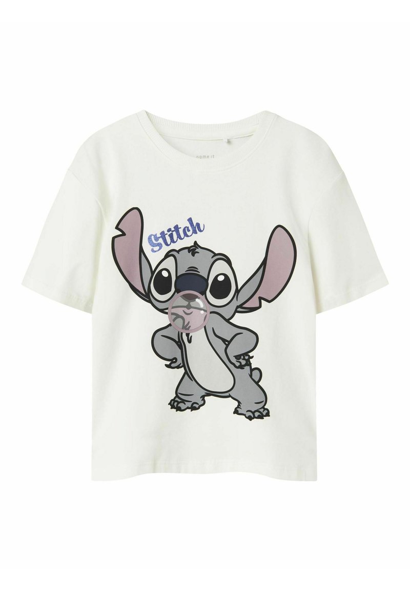 Hvid bomulds t-shirt med en tegneseriefigur, Stitch, med store ører, et legende udtryk og tekst ovenfor i blå.