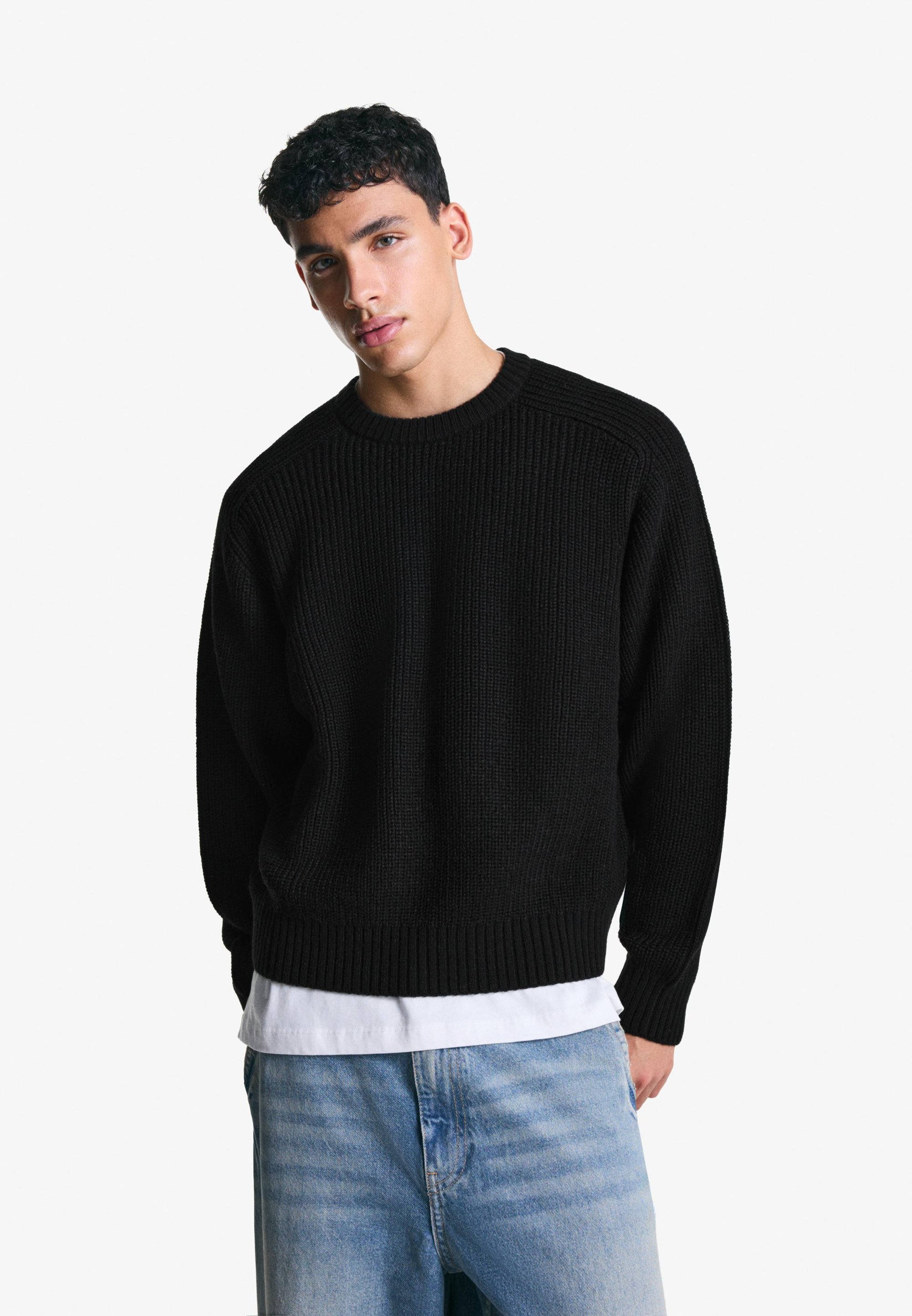 Pull Femme Bershka Noir Polyester – Sweat-shirt Coupe Regular Manches Courtes – Taille S