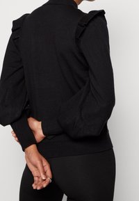 YAS Neule - black