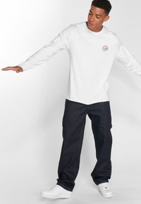Blugi loose fit - raw blue