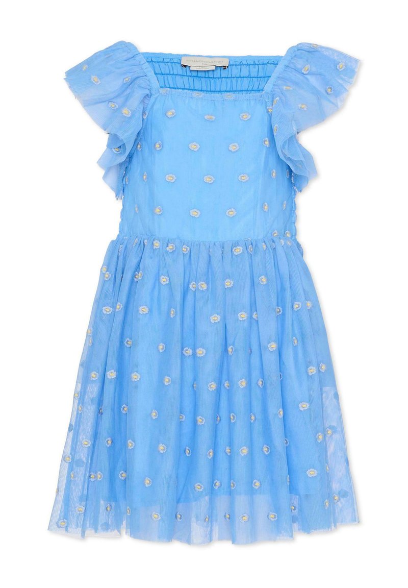 Robe bleu clair avec manches courtes volantées, brodée de petites fleurs blanches. Jupe évasée en tissu léger et transparent.