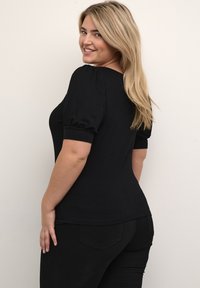 Thumbnail Image 3