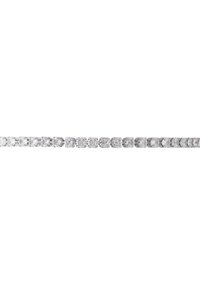 Bracciale in tonalità argento con pietre di zirconia cubica trasparente incastonate in un motivo a griglia, con forme quadrate e rettangolari alternate.