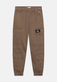 Calvin Klein Jeans MULTI POCKETS  PANTS - Cargobyxor - shitake