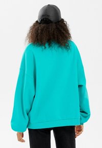 Bershka Sudadera - green