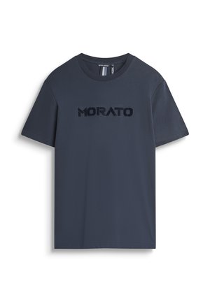 T-shirt a maniche corte blu navy con il logo testuale "MORATO" in velluto nero sul petto.