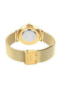 Goudkleurig roestvrijstalen horloge met een mesh band, voorzien van een ronde kast en sluiting, een gladde textuur en het gegraveerde merk. 