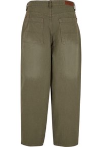 Olive green cropped trousers with a straight cut, featuring two back pockets and a fabric label at the waistband. Textured cotton material.