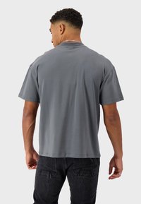 'Grey Banana' T-shirt T-shirt