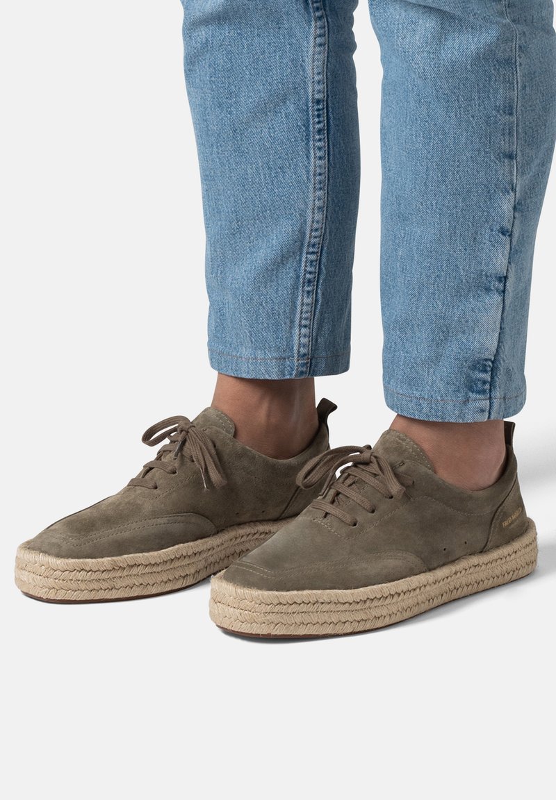 FRED MARTIN COLLECTION MYKONOS - Espadrillas - olive suede