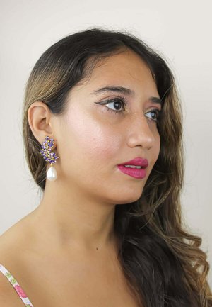 GOLDEN FROSTY PEARL - Oorbellen - amethyst