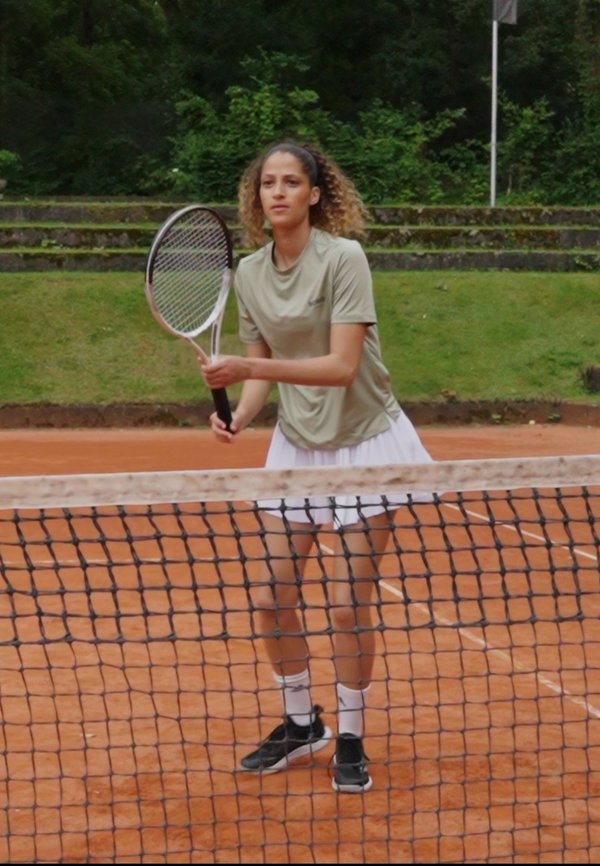 ESSENTIAL ACTIVE  - Basic T-shirt - tea3