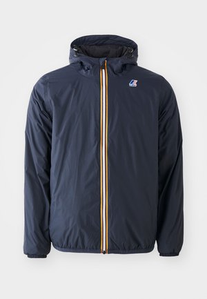 Veste à capuche bleu marine avec poignets élastiques, fermeture éclair devant avec détail rayé multicolore et petit logo sur la poitrine.