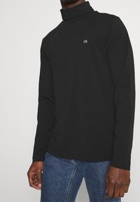 Calvin Klein Maglietta a manica lunga - black