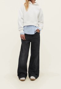 Stradivarius Felpa con cappuccio - off-white