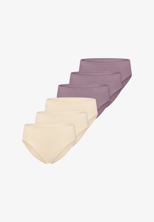 Drei beige und drei mauvefarbene Damen-Slips mit hohem Bund, in versetzter Reihe auf weißem Hintergrund angeordnet.