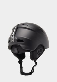 Schwarzer Skihelm mit matter Oberfläche, aerodynamischer Form, Belüftungsöffnungen, weicher Innenpolsterung und verstellbarem Kinnriemen. Mit silbernem Akzent.