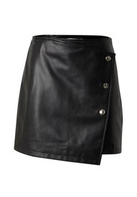 Zwarte leren mini-rok met een wikkeldesign, voorzien van drie zilveren knopen aan de voorkant en een gladde, textuurachtige afwerking.