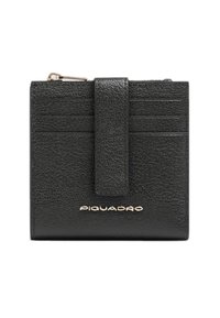 Zwarte leren portemonnee met een gestructureerd oppervlak, zes kaartsleuven en een centrale sluiting met een gouden logo aan de onderkant.