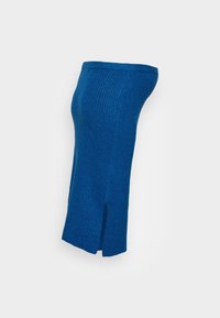 Stickad blå kjol med vertikal ribb, medellång, med en sidoklyfta och en åtsittande midja för extra komfort och stil.