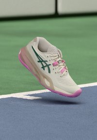 Επιλέχθηκε, soft oat/jewel green