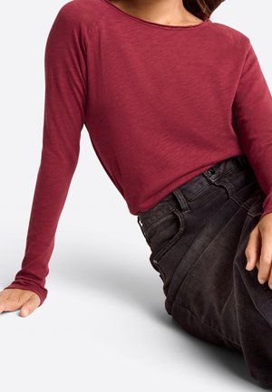 Pitkähihainen paita - red