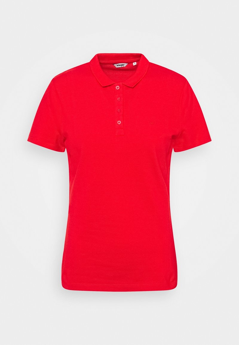 Polo rouge à manches courtes avec col et quatre boutons, présenté sur un fond blanc.