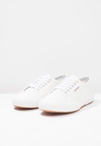 Superga 2750 UNISEX - Zapatillas - white