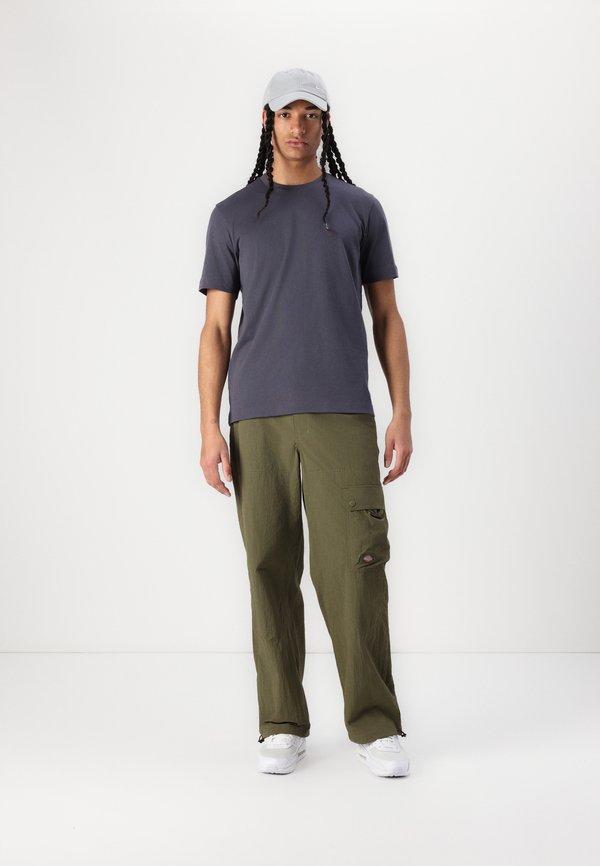 CREW NECK UNISEX - Basic T-shirt3