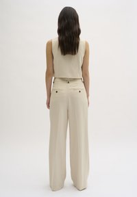 My Essential Wardrobe Pantalones - off-white