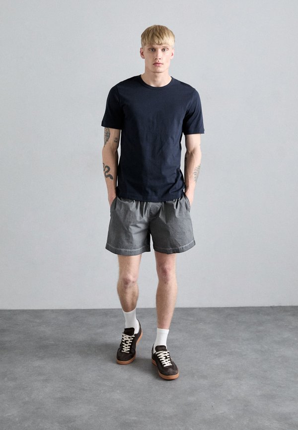 OLAF - Basic T-shirt - light ink3