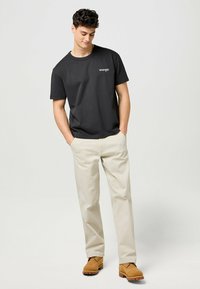 Wrangler Camiseta estampada - faded_black