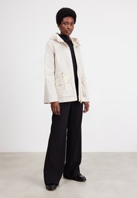 Barbour International WALKER SHOWERPROOF - Parka - blanc