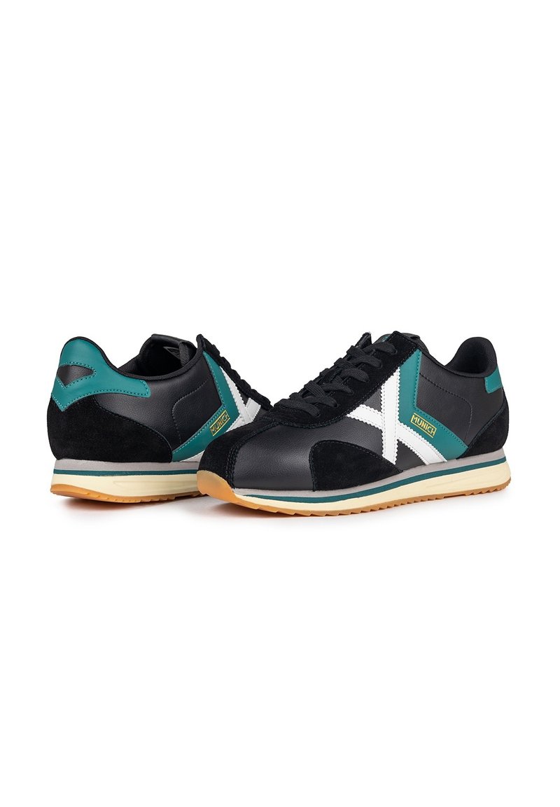 MUNICH SAPPORO Zapatillas metallic black white teal/negro