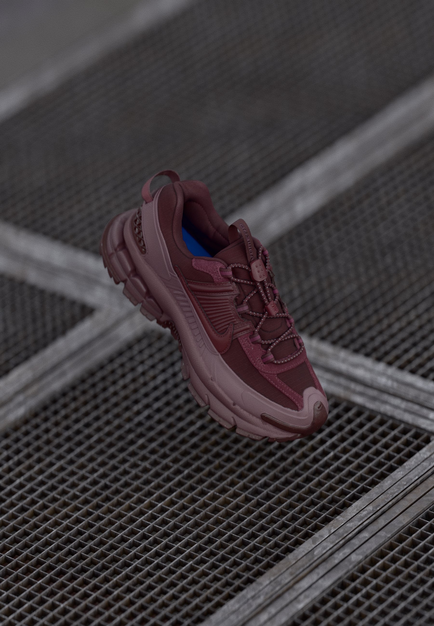 nike zoom maroon