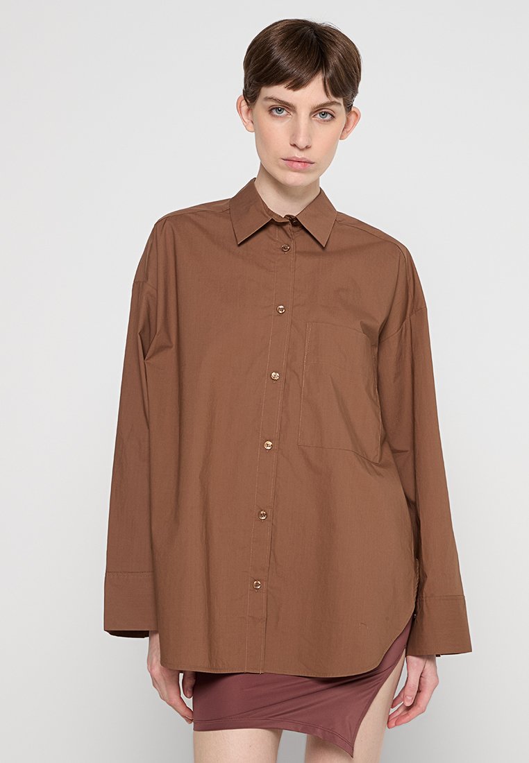 By Malene Birger Overhemdblouse bruin