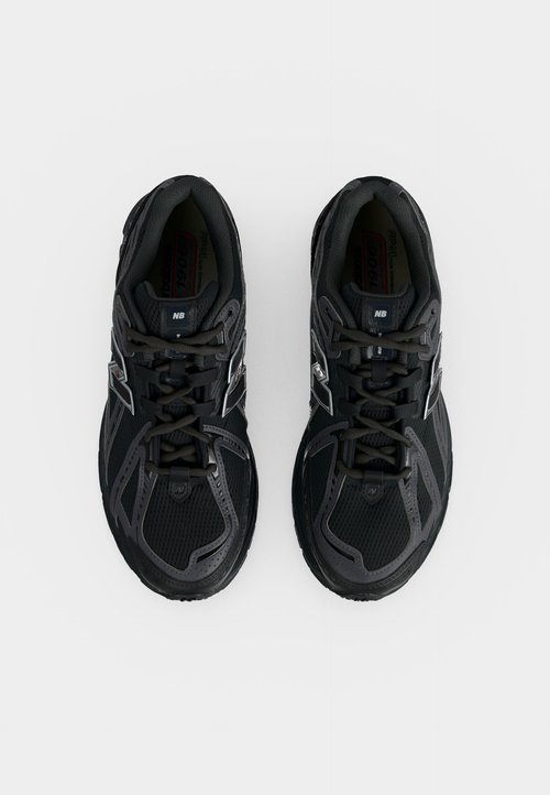 New Balance U1906 UNISEX - Trainers - black/hot tomato — foto 5