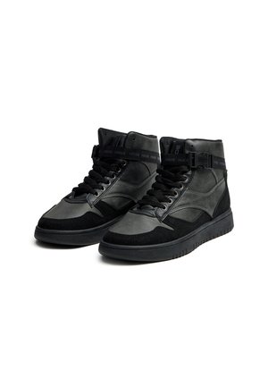 Zapatillas altas - black