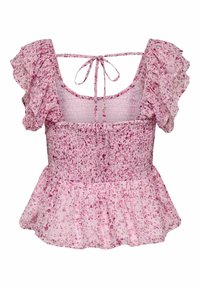Blouse fleurie rose avec manches bouffantes, corsage smocké, ourlet peplum et fermeture à nouer au niveau de l'encolure dos.