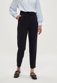 PEPPERCORN NORA  - Kelnės - black