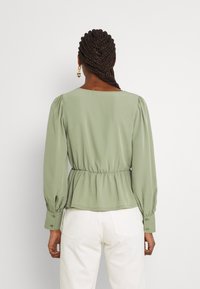 Vero Moda Bluse - green