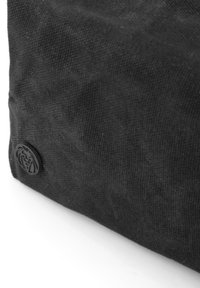 LUCLEON FINCH - Necessär - black